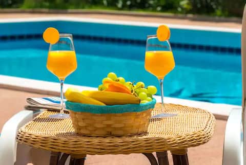 Deluxe III - with pool & terrace with BBQ