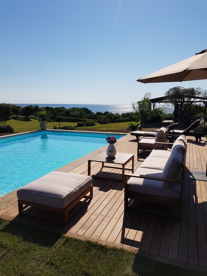 Villa Con Piscina A Puntaldia: Villa Beth - San Teodoro