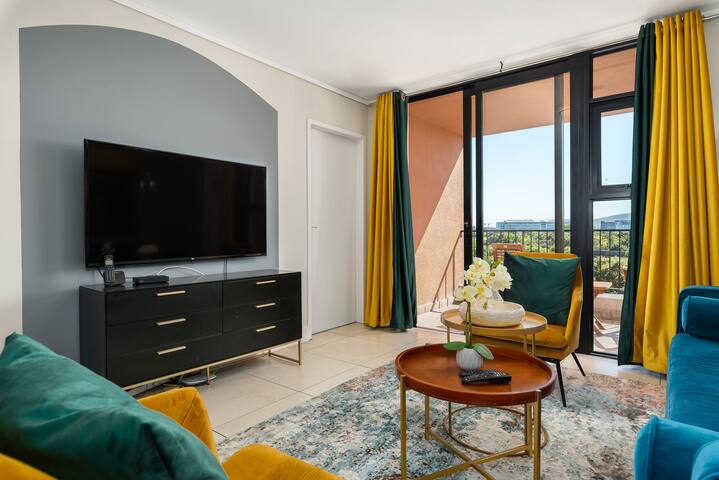 Power Backup-Next to Mall-WatersEdge 2-Bedroom Apt gallery image 2