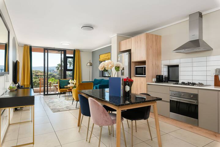 Power Backup-Next to Mall-WatersEdge 2-Bedroom Apt