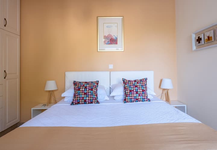 Წითელი ოთახი