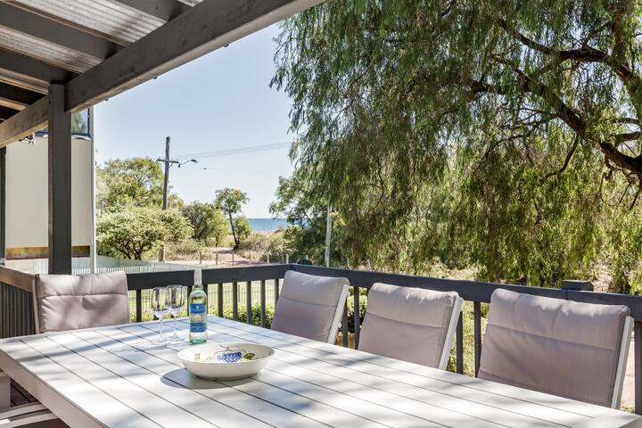 Tranquil Waters gallery image 2