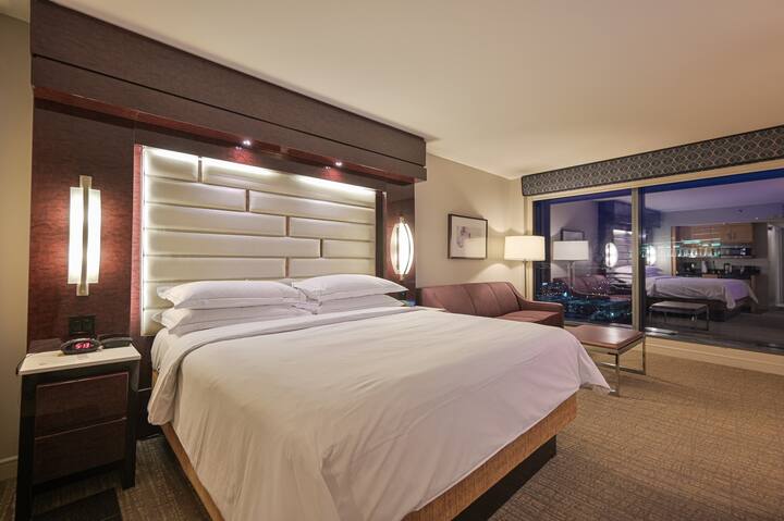 Enjoy your beauty rest in this King-sized bed. Perfect after a long trek on the Las Vegas Strip. 