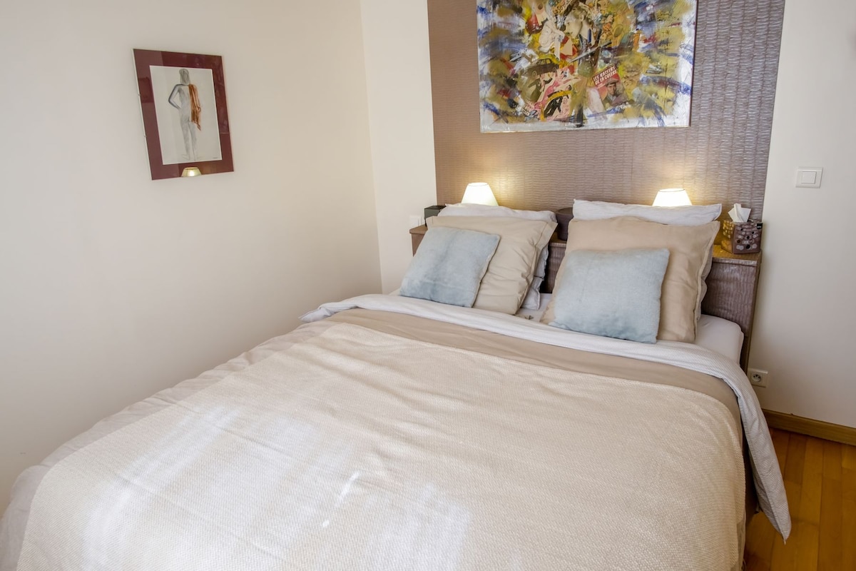 Главна спална соба (кревет 160 / 200)