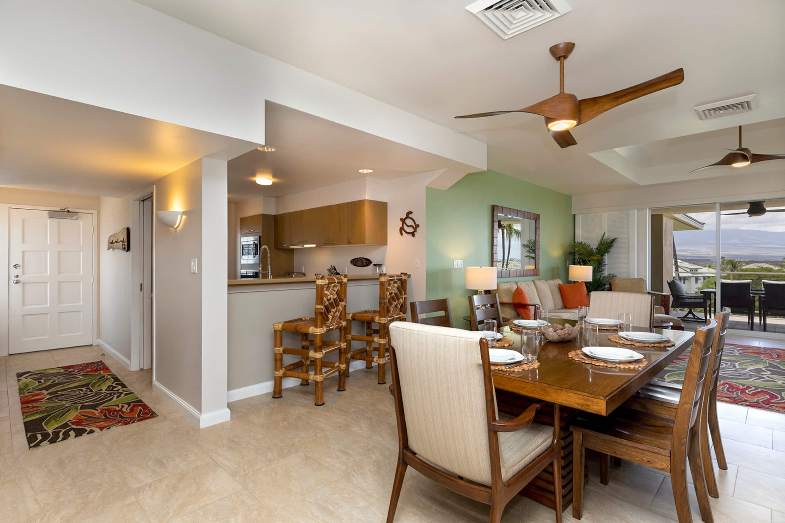 Ocean View Penthouse with huge wrap around lanai. - Photo 8