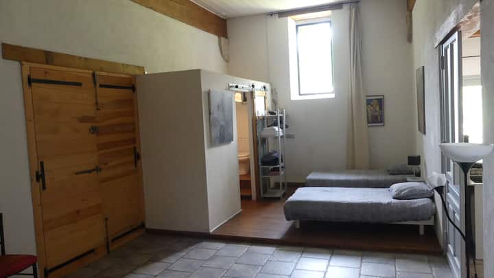 غرفة النوم 2