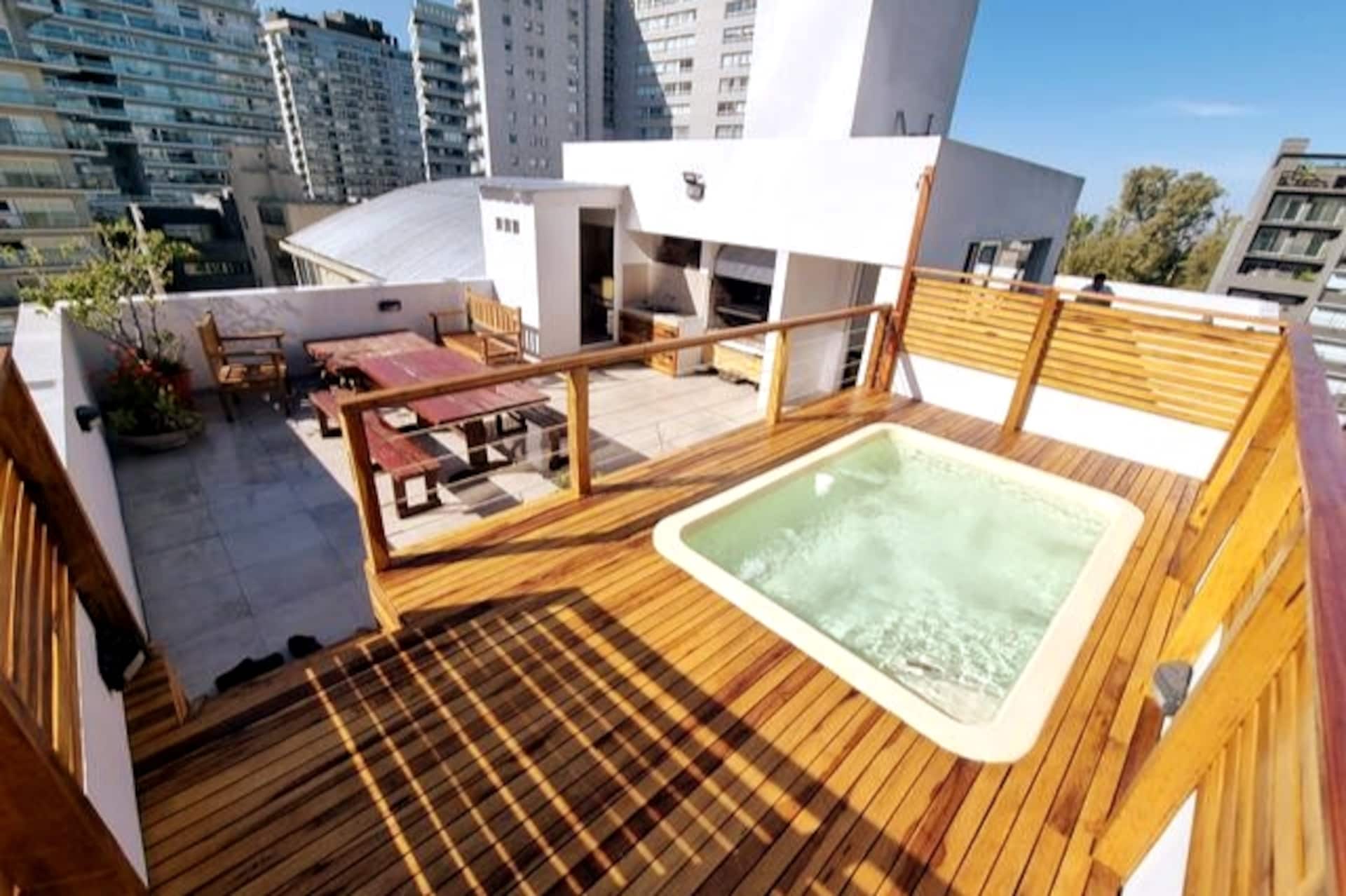 Modern studio-style apartment near Puerto de Olivos pier