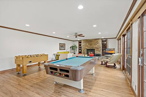 Charming | Tysons | Central | 4 bd 3 bth