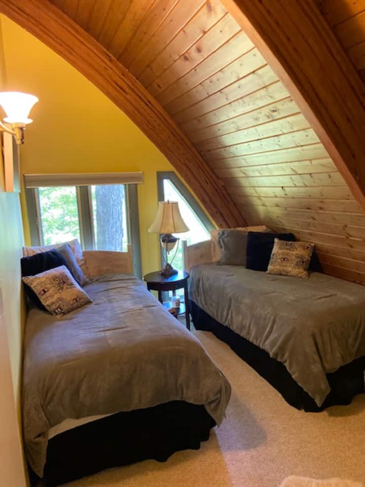 Двойна спалня