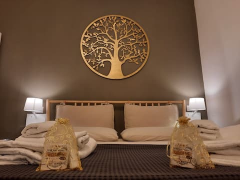 Proprietà Airbnb di successo: "Gelso Home" emotion Neapolitan a Napoli