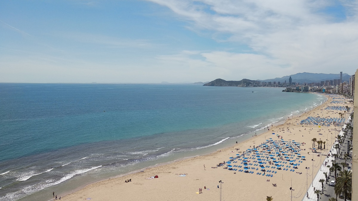 Stunning views Levante Beach - Apartments for Rent in Benidorm, Comunidad  Valenciana, Spain - Airbnb