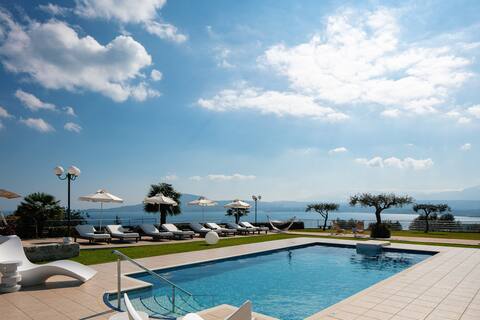Villa Panorama - stunning vistas and full privacy!