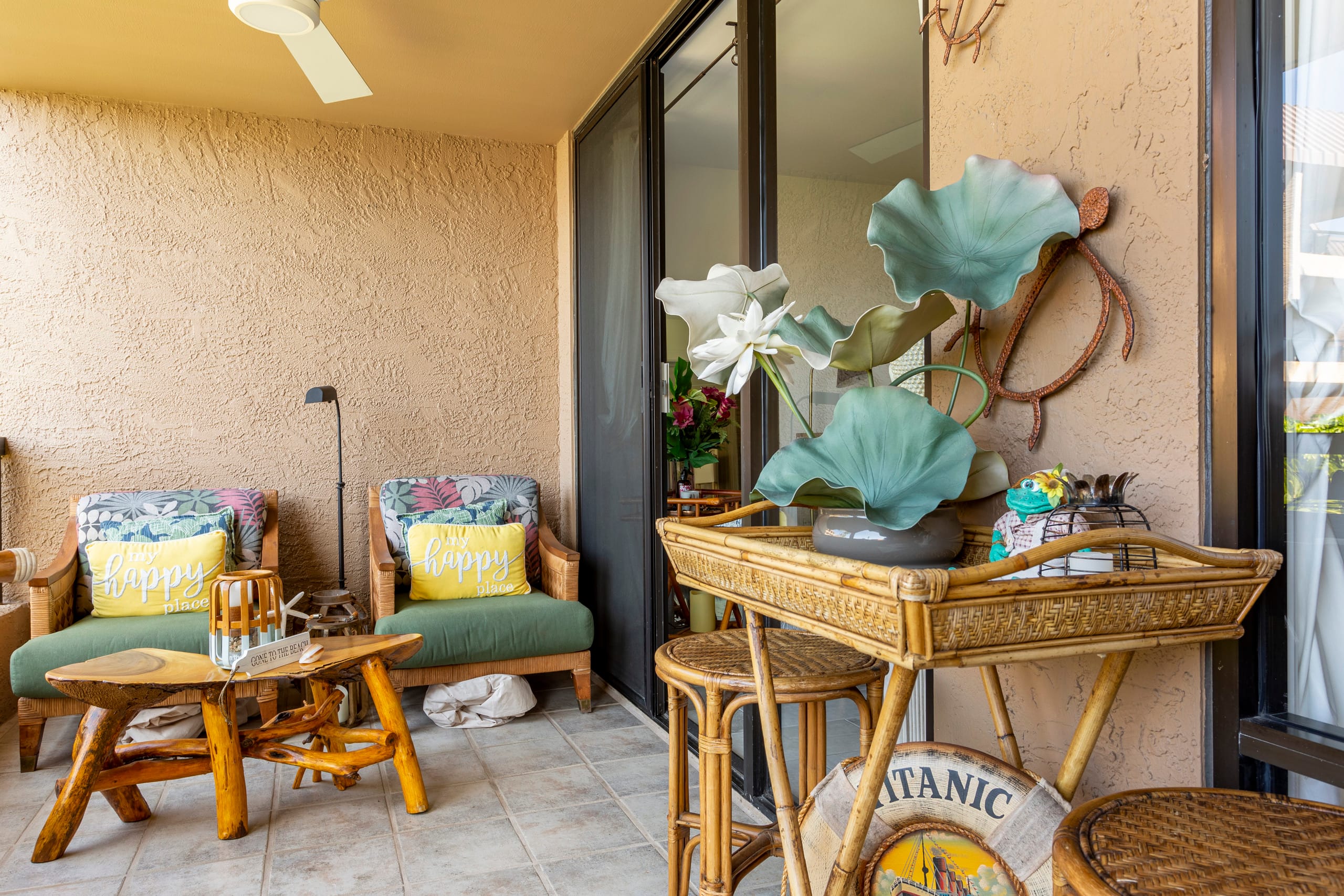 Condo in Kailua · ★4.98 · 1 bedroom · 2 beds · 2 baths - Image 11