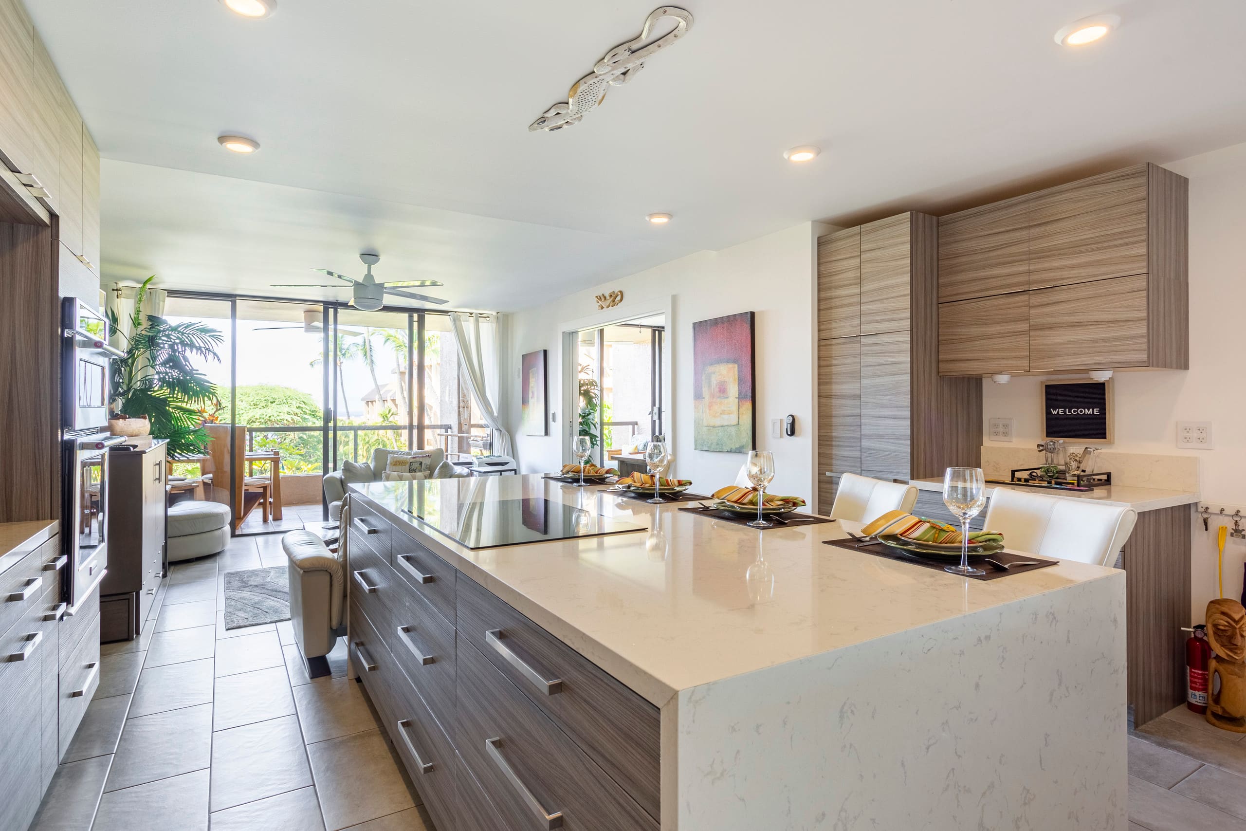 Condo in Kailua · ★4.98 · 1 bedroom · 2 beds · 2 baths - Image 4