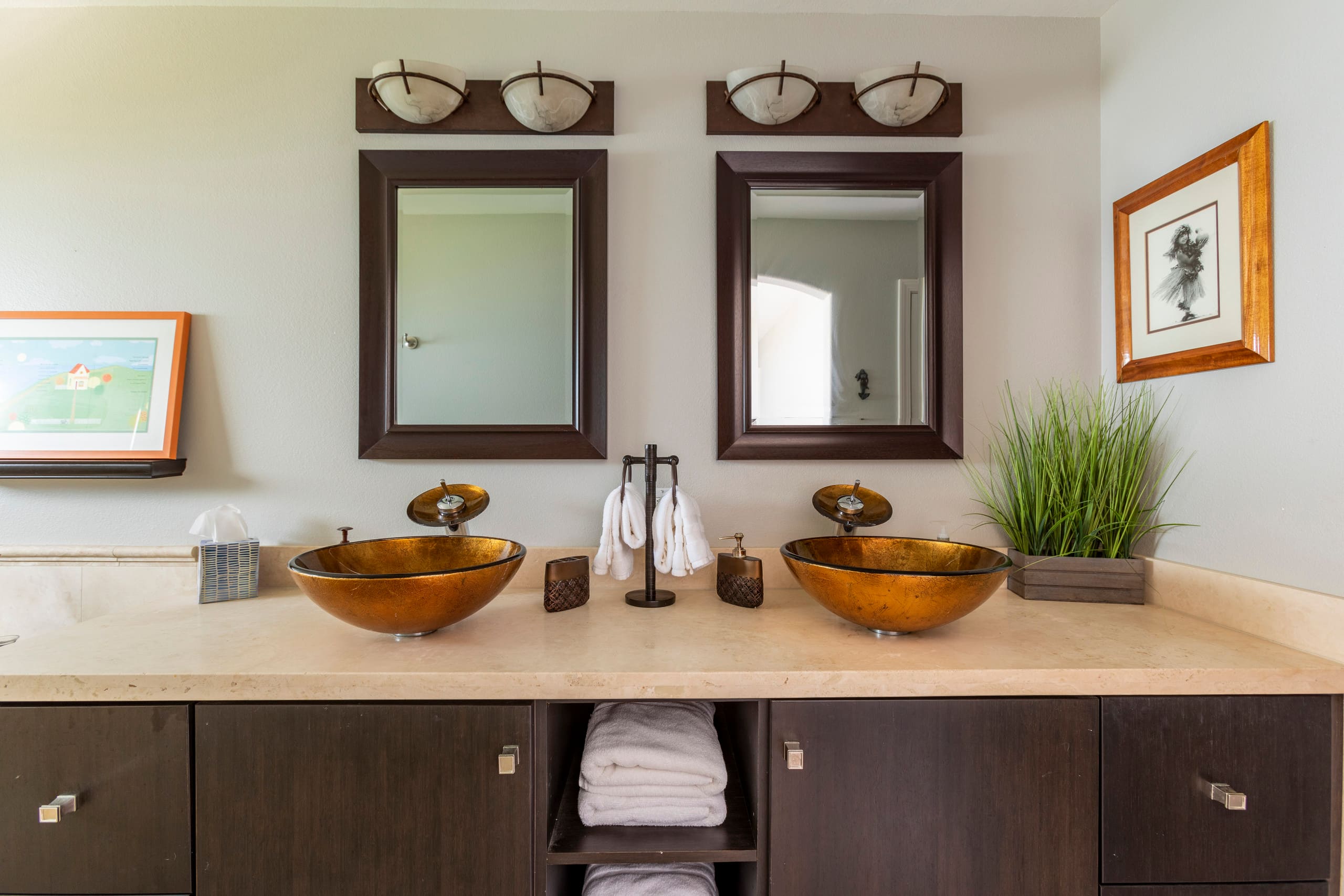 Townhouse in Lahaina · ★4.86 · 2 bedrooms · 2 beds · 2.5 baths - Image 18