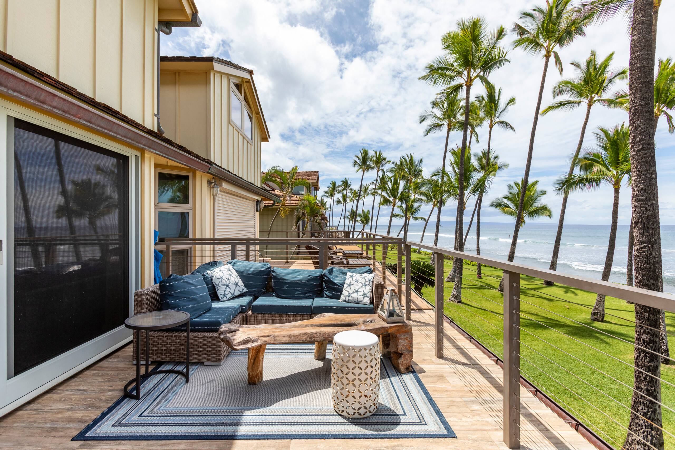 Townhouse in Lahaina · ★4.86 · 2 bedrooms · 2 beds · 2.5 baths - Image 20