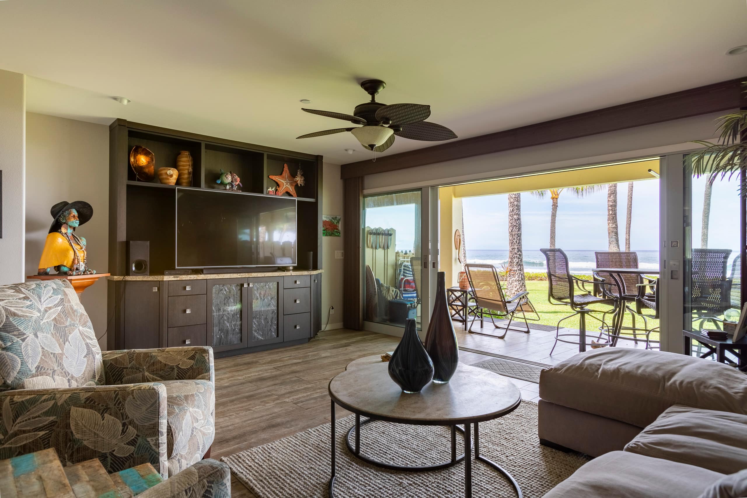 Townhouse in Lahaina · ★4.86 · 2 bedrooms · 2 beds · 2.5 baths - Image 7