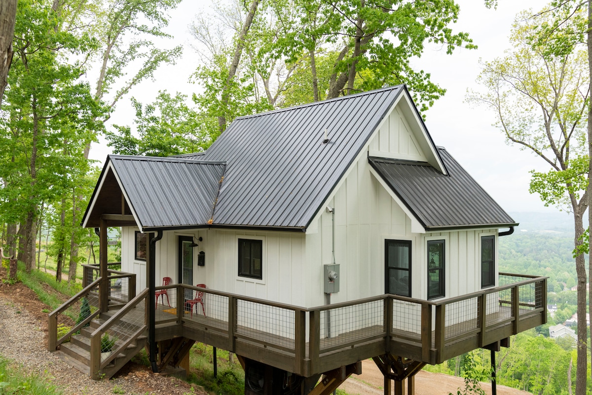 The Farmhouse - Earth & Sky Dwellings - Treehouses for Rent in