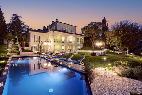 LUXURY VILLA BELVEDERE - Sea View with Pool & Spa