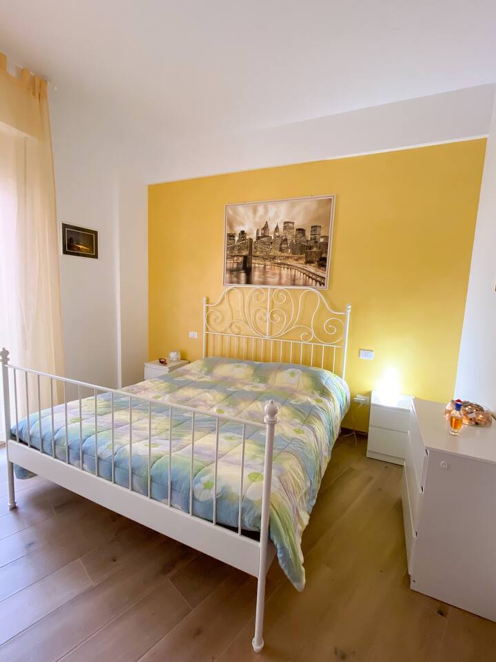 Gran Apartamento En El Centro, Incluso Para Habitaciones - Senigallia