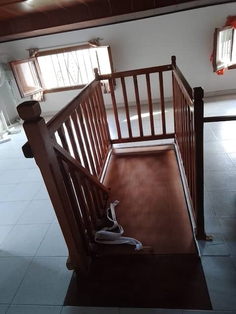 Top Airbnb: Sunny house with garden, BBQ, garage, tubular pool en Cunit