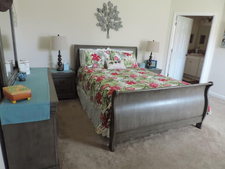 Главната спалня.