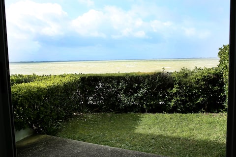Top performing Airbnb: Apartment facing the Bay for 4 people in Le Crotoy