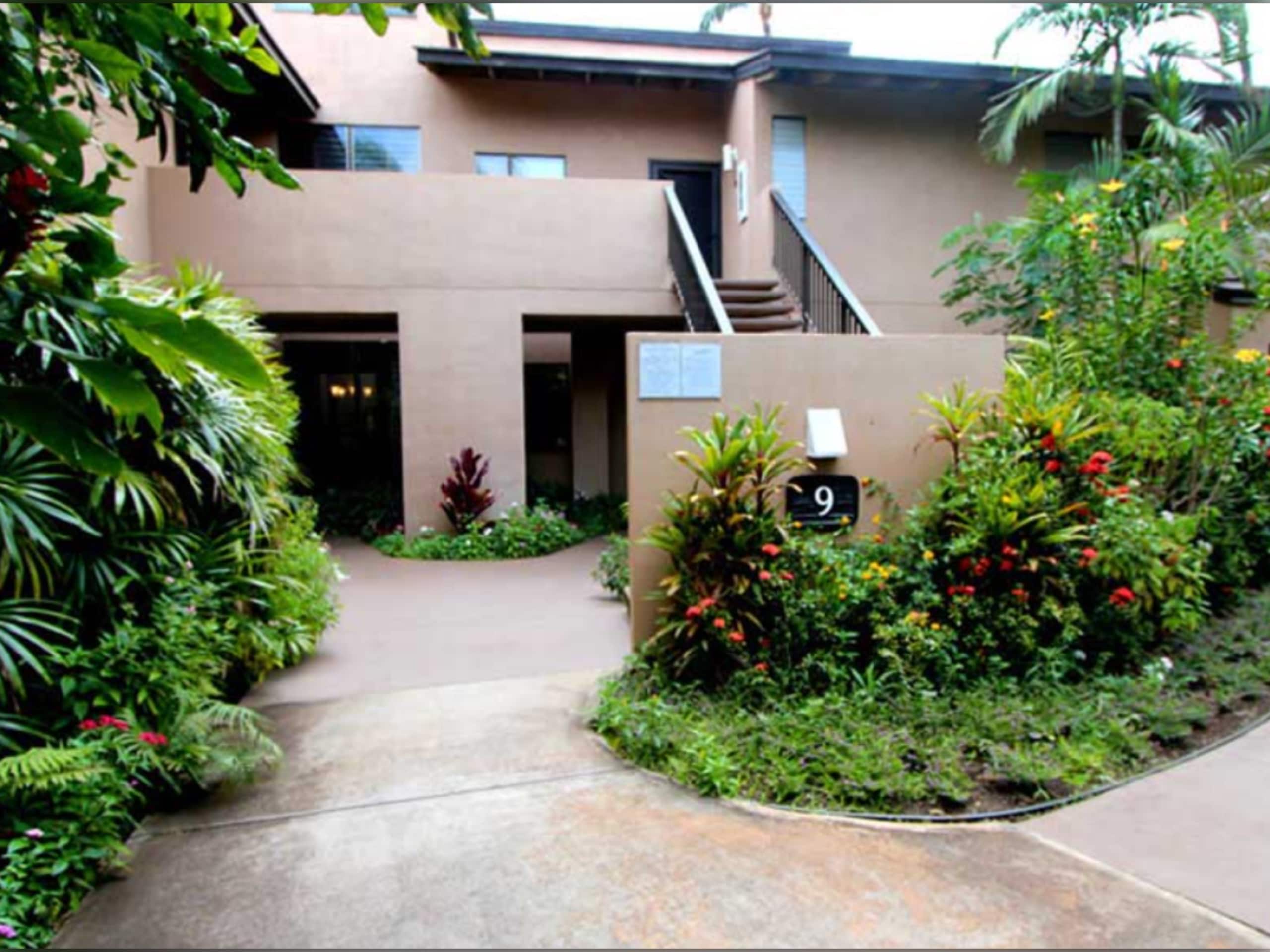 Condo in Kihei · ★4.94 · Studio · 1 bed · 1 bath - Image 5