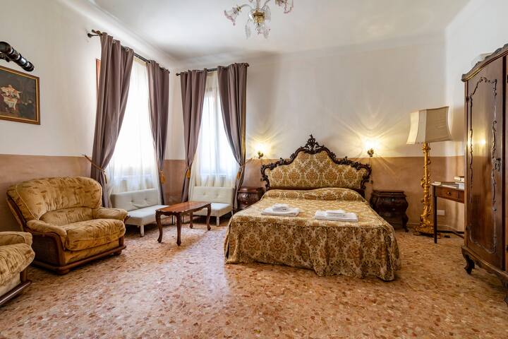 Romantic QUEEN House,Private Garden