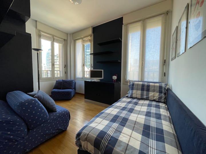 Еднокреветна соба со една спална соба со телевизор