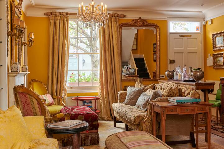 Luxurious home in the heart of Chelsea gallery image 2