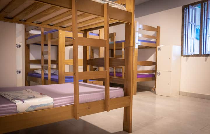 Quarto compartilhado misto