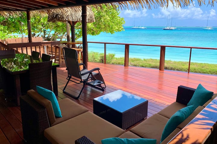 HUAHINE DREAM BEACH HOUSE *The best place to be*