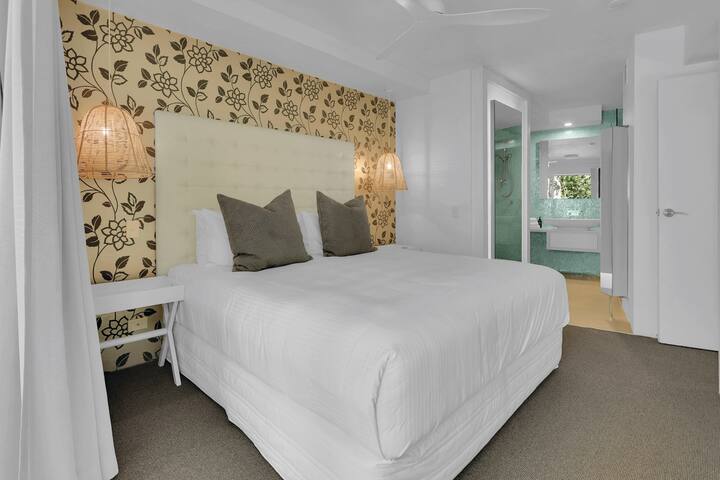 The Cove Noosa – Apartment 21 with Spa gallery image 4
