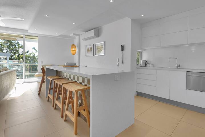 The Cove Noosa – Apartment 21 with Spa gallery image 3