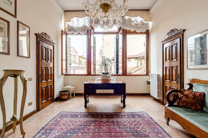 Luxury apartment “La Fenice” gallery image 2