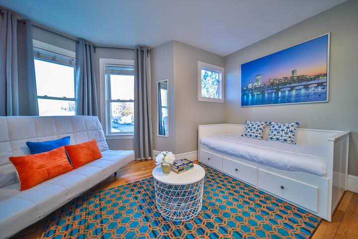 Large Triplex Backyard near T 4 GroupsBusiness gallery image 5