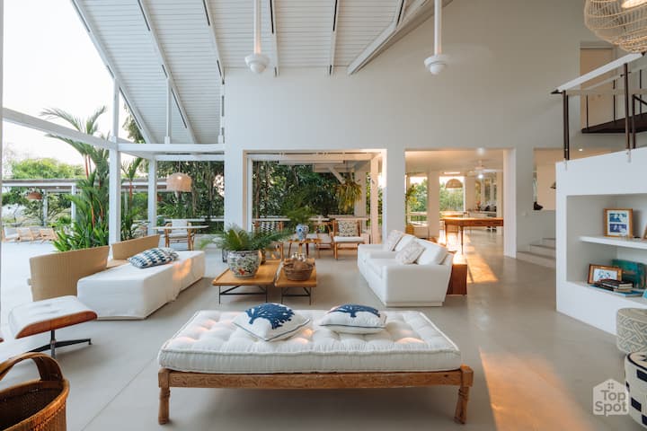 Luxurious Masterpiece Topspot® In Nilo! - コロンビア