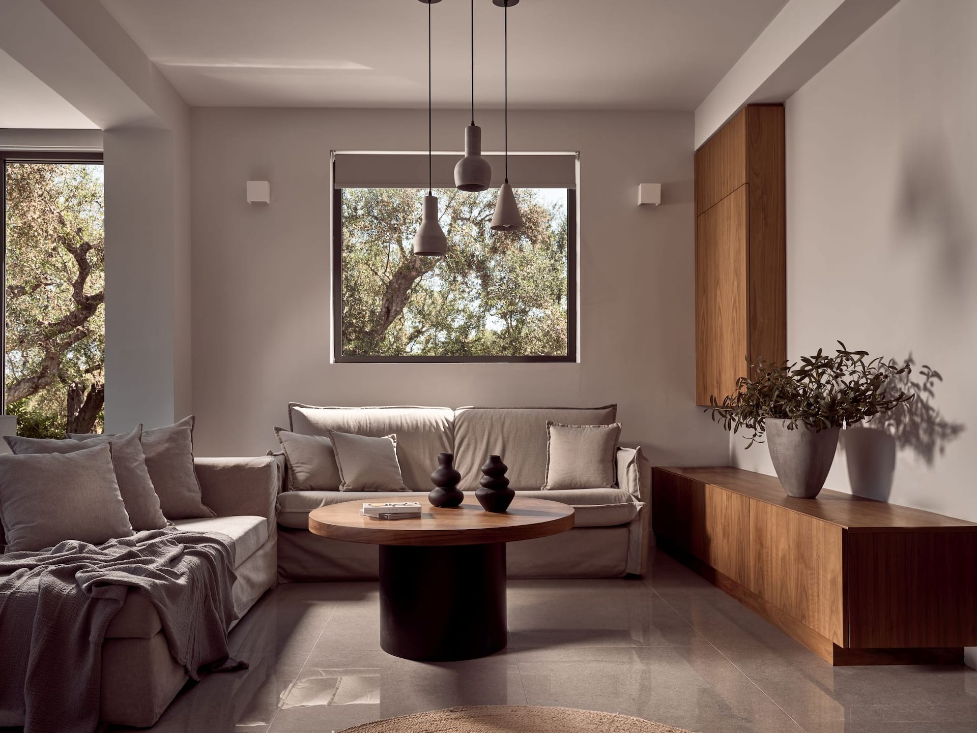 Drallos Luxury Villa - Private Heated Pool & Sleeps 15, by ZanteWize — photo 2