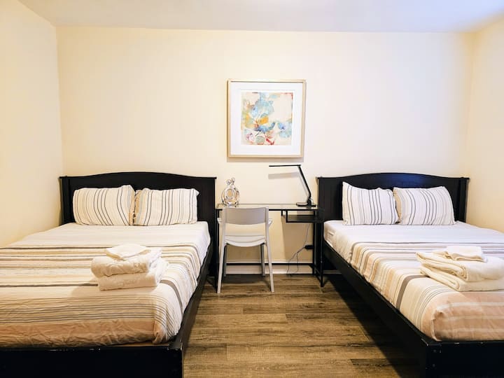 Spálňa č.1 s 2 plnohodnotnými posteľami