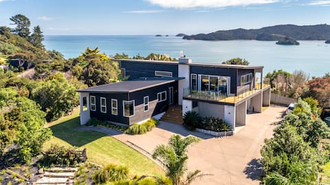 Spacious house with spectacular views