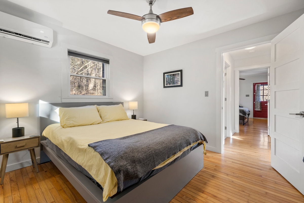 Spálňa 2 „skrytá izba“ s útulnou manželskou posteľou