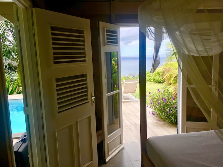 1号卧室，海景和阳台景观