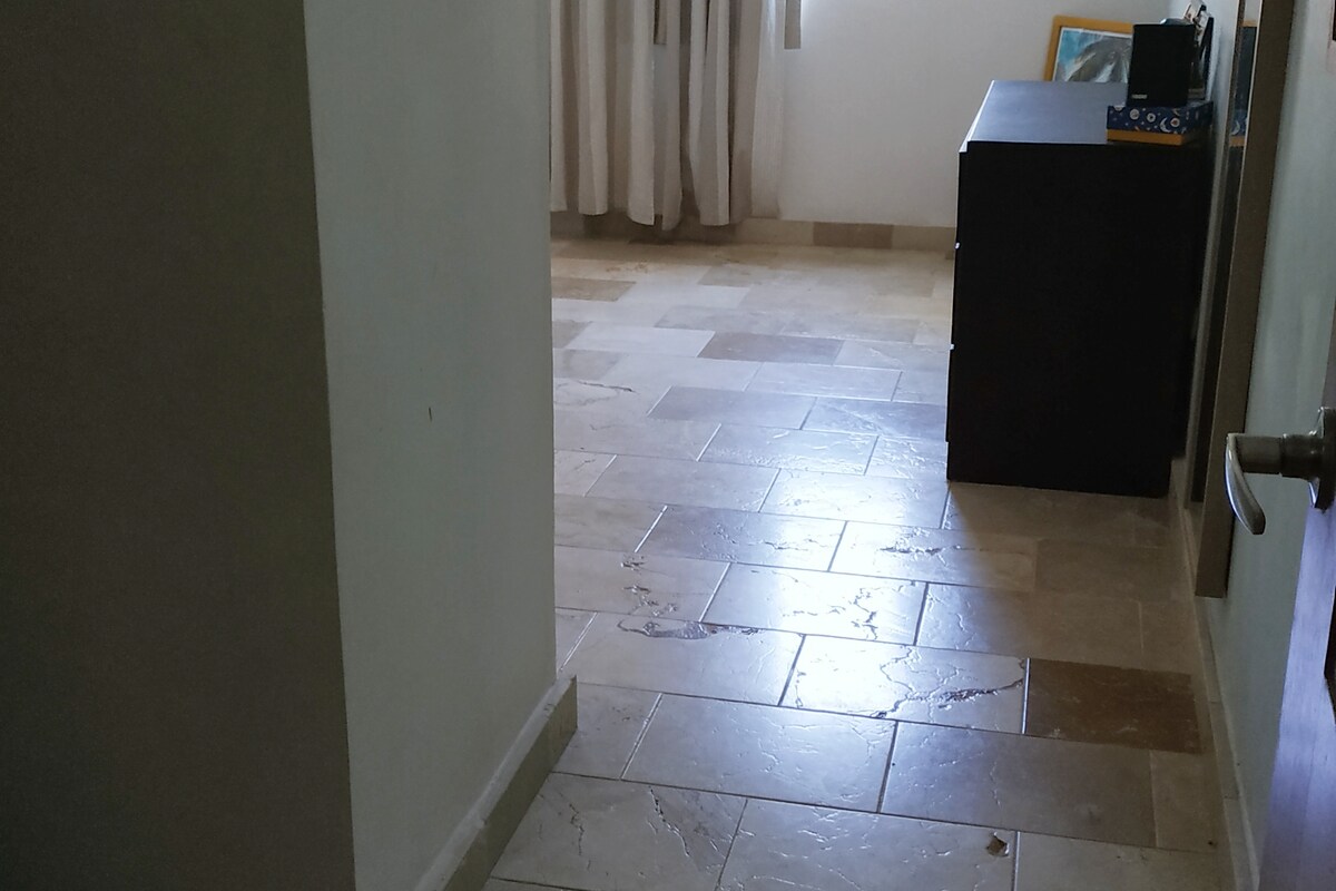 Dhoma e gjumit 1 - hyrja