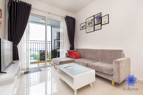 2Brs Big Balcony, 27mil/month, Free Gym & Pool