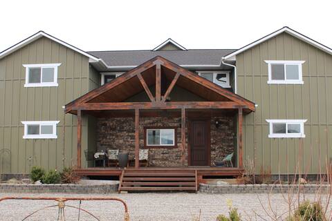 Rustic Elegance on the Clark Fork River