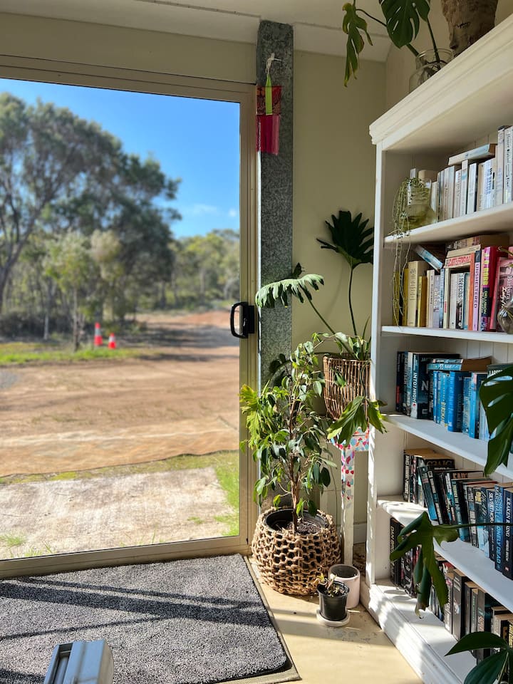 Blue Barn Nornalup Off-grid Animal Sanctuary 2room - Walpole
