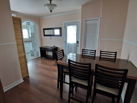 Notre-Dame Apartment