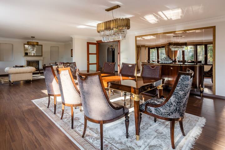 Villa Feruz. City Centre. Private Pool! Sea View! gallery image 5