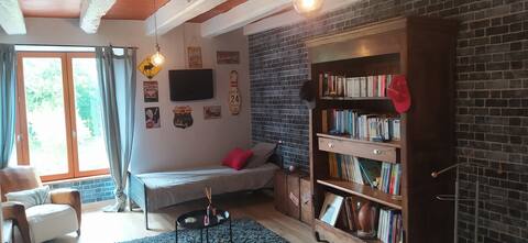 Quiet 3-person room, breakfast included in Brocéliande